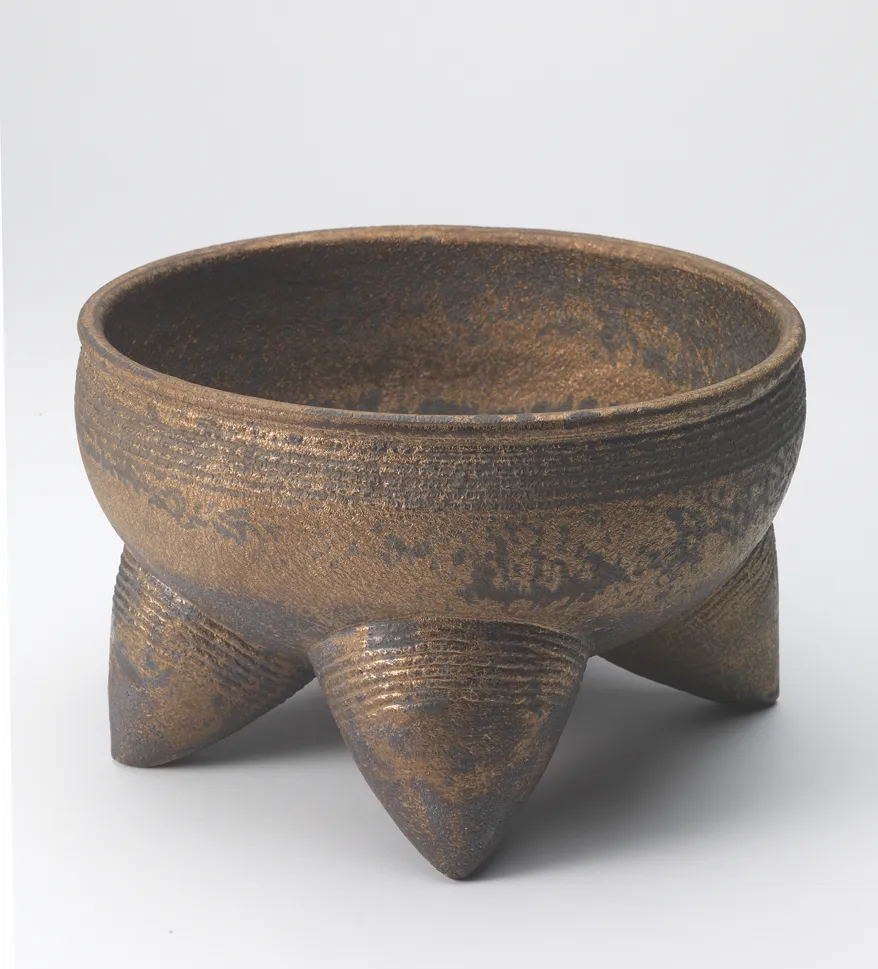 Jason Wason, Small Bowl on Conical Feet, c.2010