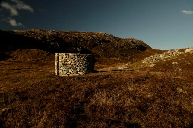 Julie Brook, Winter Wall