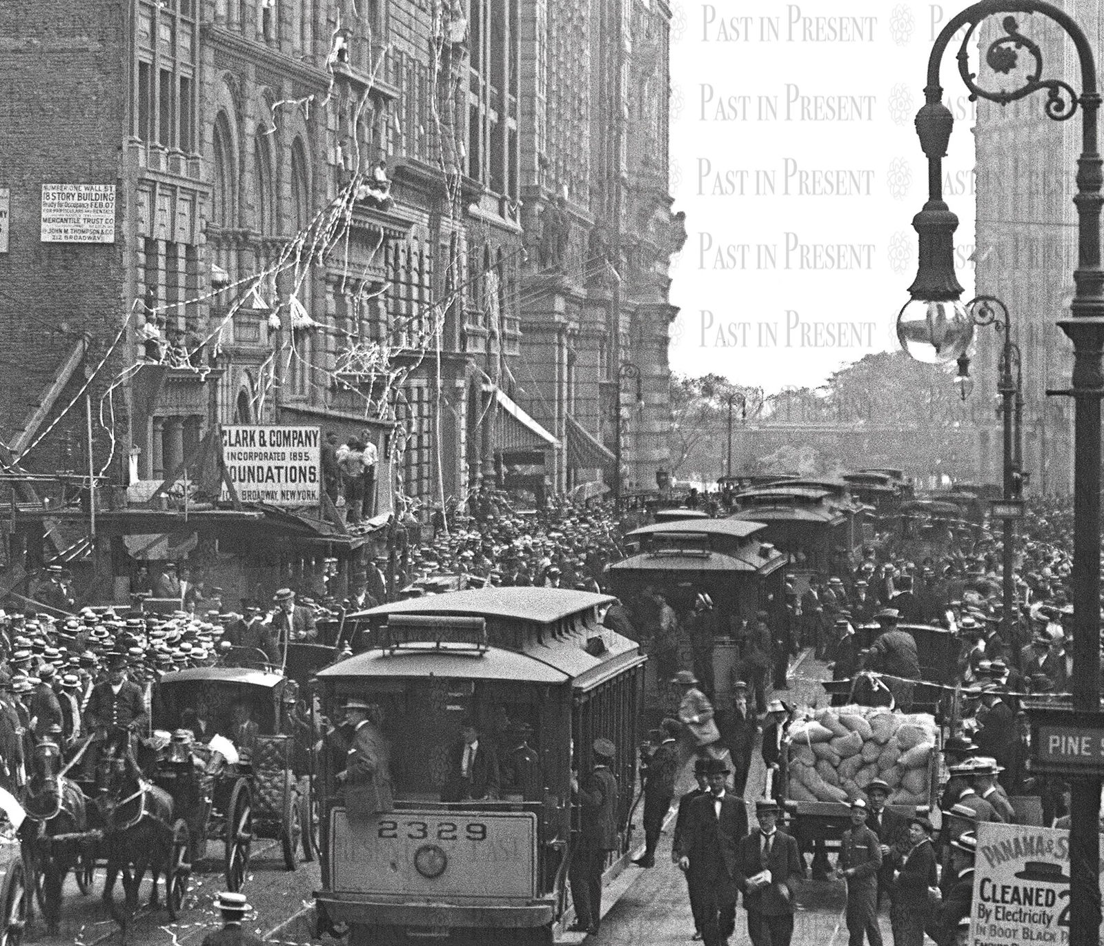 Spectacular Ticker-tape parade on Broadway, Low Manhattan, 1910