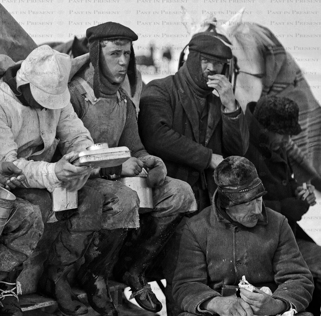 LI Great South Bay Oyster Crew Winter Lunch Break, c.1910s, c.1910s