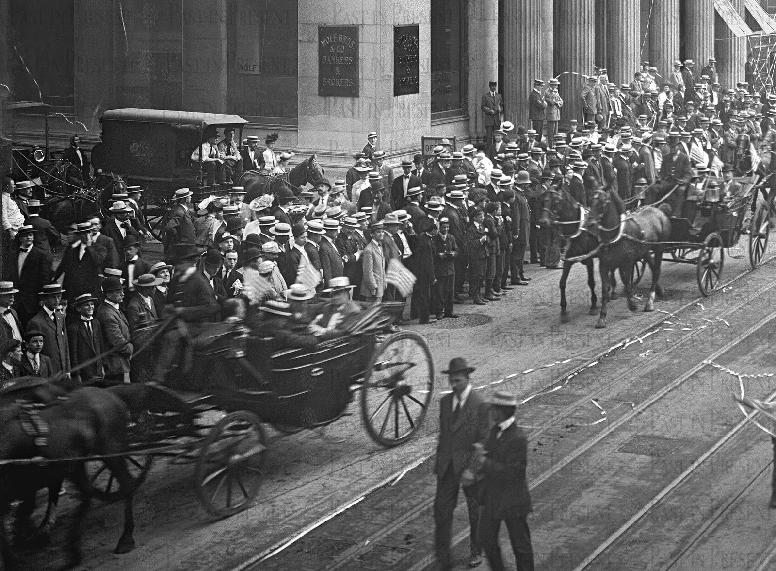 Spectacular Ticker-tape parade on Broadway, Low Manhattan, 1910