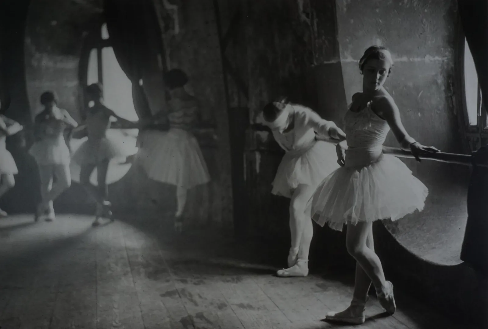 Alfred Eisenstaedt, Swan Lake Rehearsal, Grand Opera de Paris, 1930