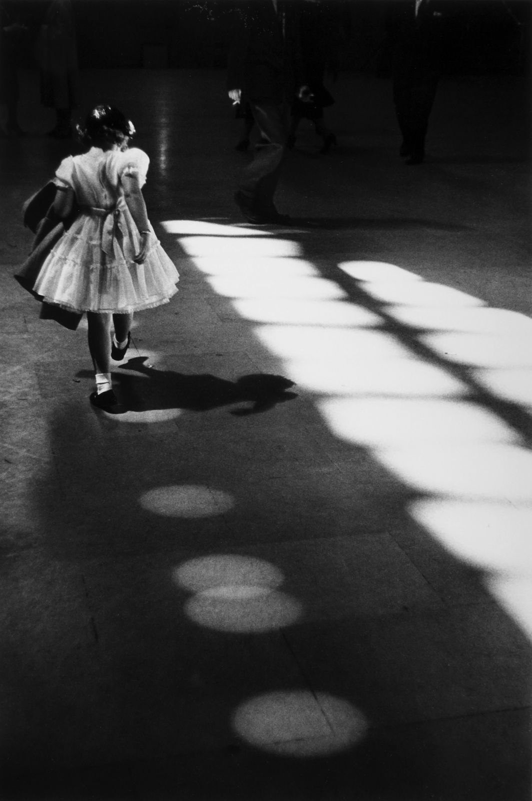 Louis Stettner, Young Girl, Penn Station, NYC, 1953 (Printed 1981)
