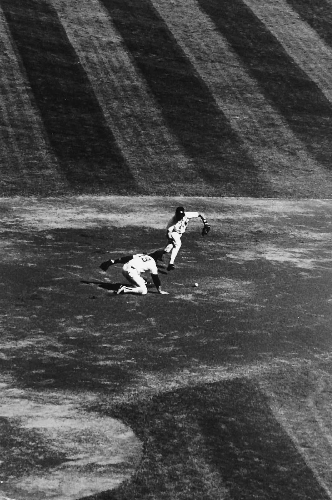 Danielle Weil, Tough Ground Ball, Boston Red Sox vs. New York Yankees, Yankee Stadium, September 1990/Printed 1992