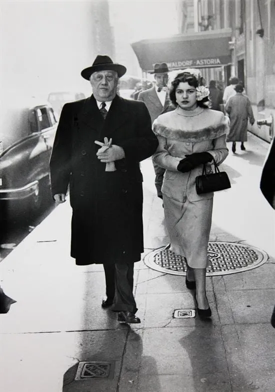 Louis Faurer (United States, 1916-2001), Warbucks, Lexington at 49th – 50th, New York City, 1942/Printed Later