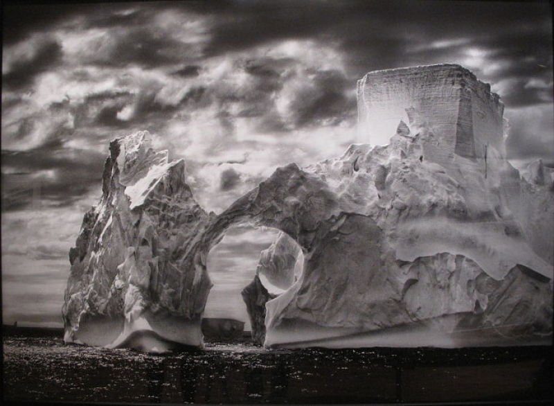 Sebastião Salgado, Iceberg between the Paulet Island and the South Shetland Islands, Antarctica, 2005 (Printed 2021)