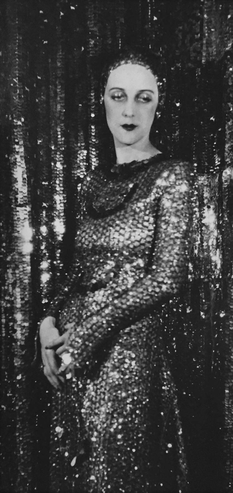 Cecil Beaton, Paula Gellibrand, Marquise de Casa Maury, 1928.