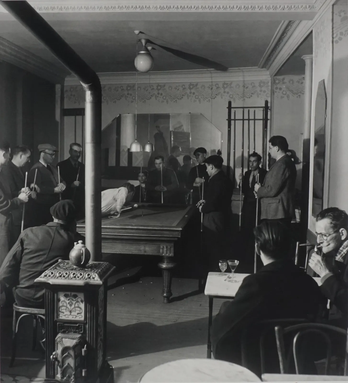 Robert Doisneau, La Poule Au Gibier, 1945