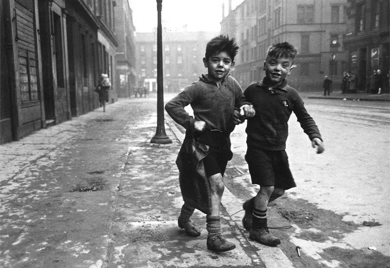 Bert Hardy, The Gorbals Boys, Glasgow, 1948