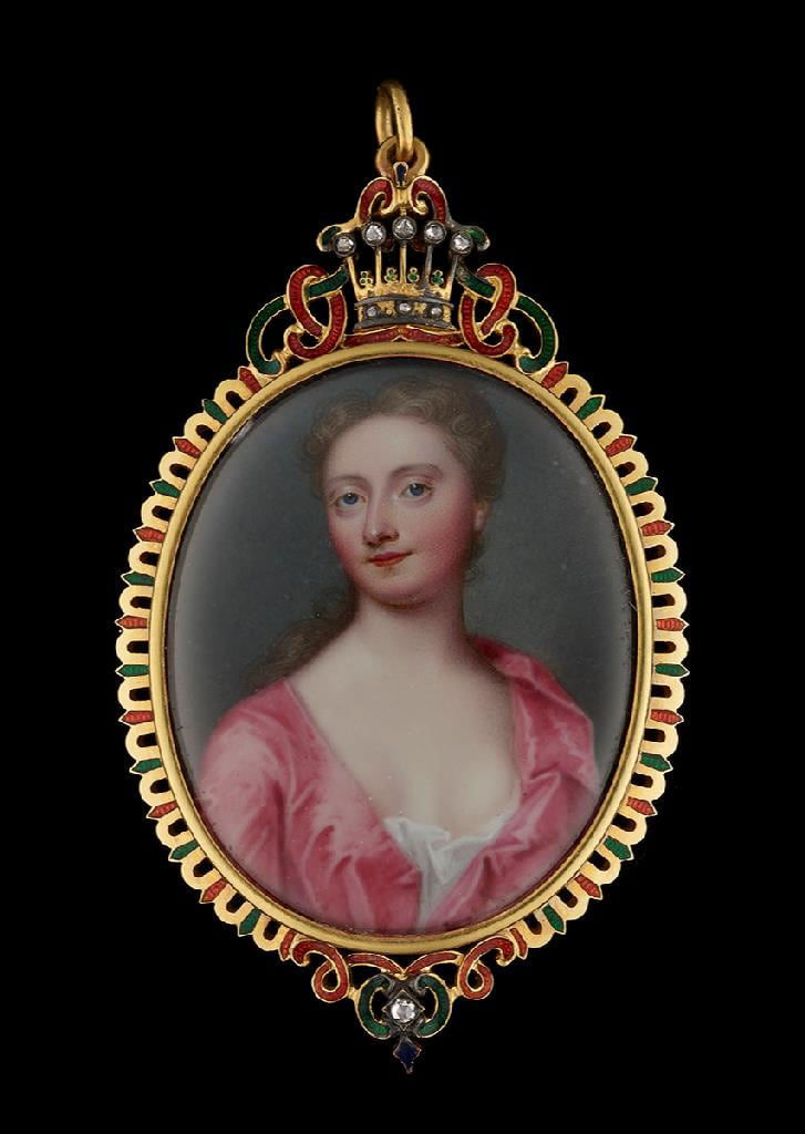 Christian Friedrich Zincke, Portrait enamel of Frances Lumley-Saunderson, Countess of Scarbrough (née Lady Frances Hamilton) (c.1700-72), wearing pink silk gown open to reveal white chemise, 1723