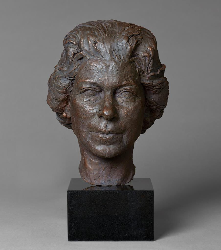 Franta Belsky, Portrait head of Her Majesty, Queen Elizabeth II (b. 1926), 1981