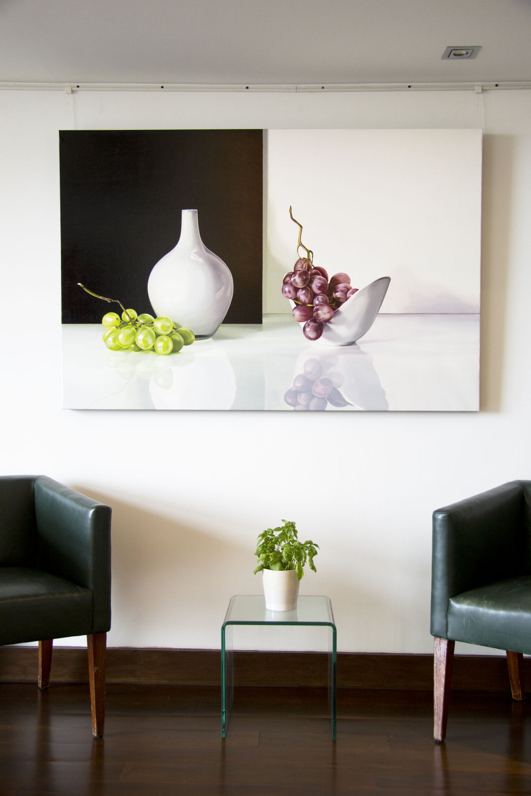 Elena Molinari, Different Grapes