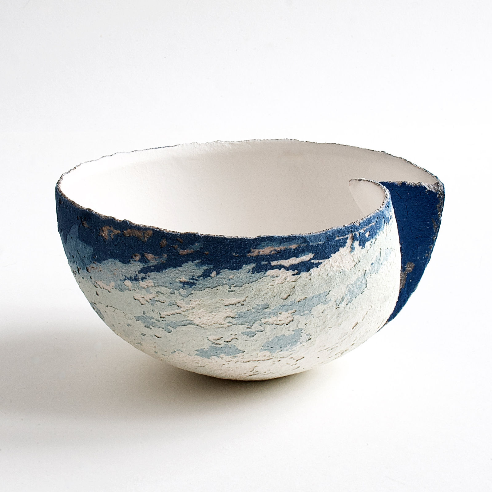Clare Conrad, Bowl with Inset, white interior, 2021