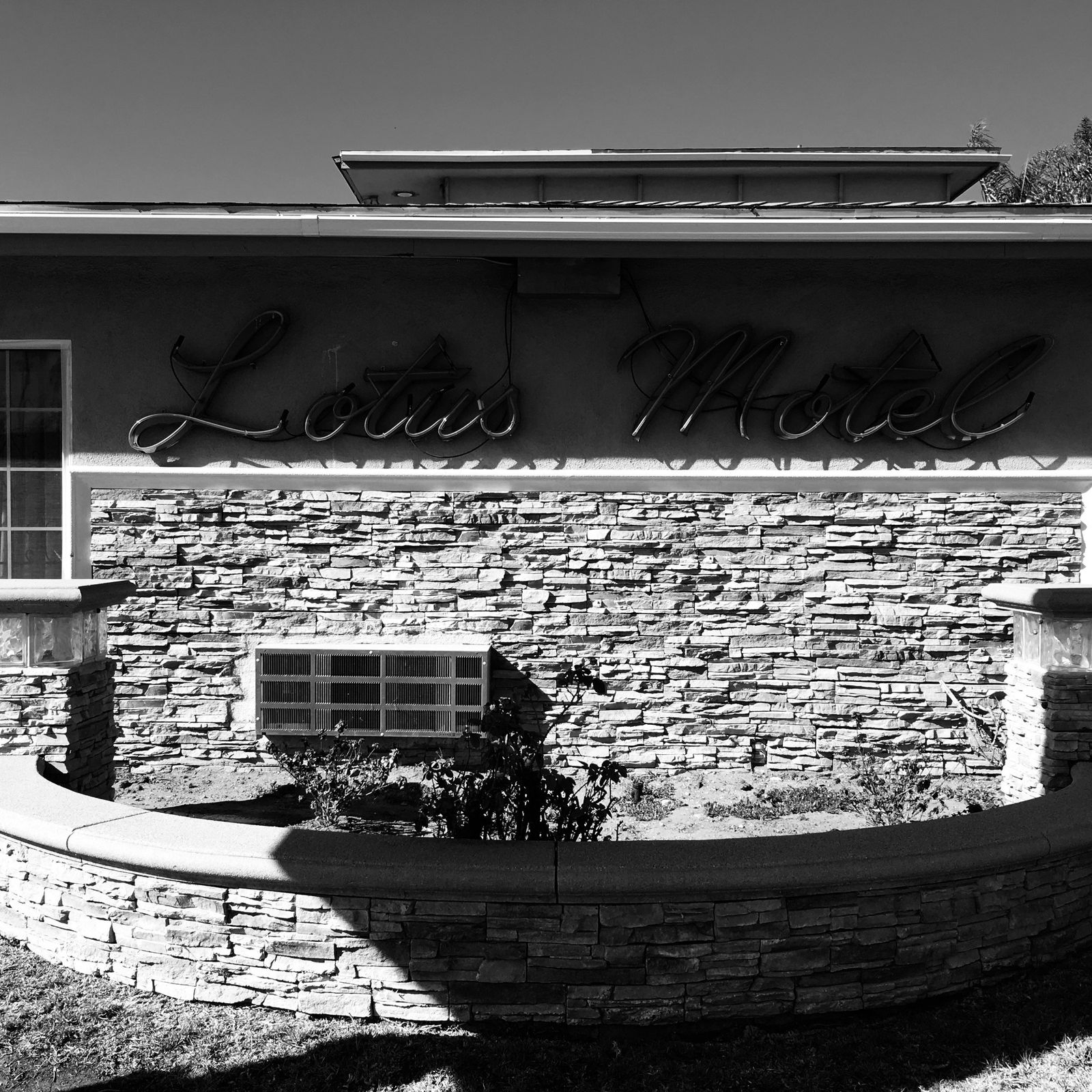 Diana Matar, From the series My America, Kisha Michael 1985-2016. Marquintan Sandlin 1984-2016, Inglewood, California