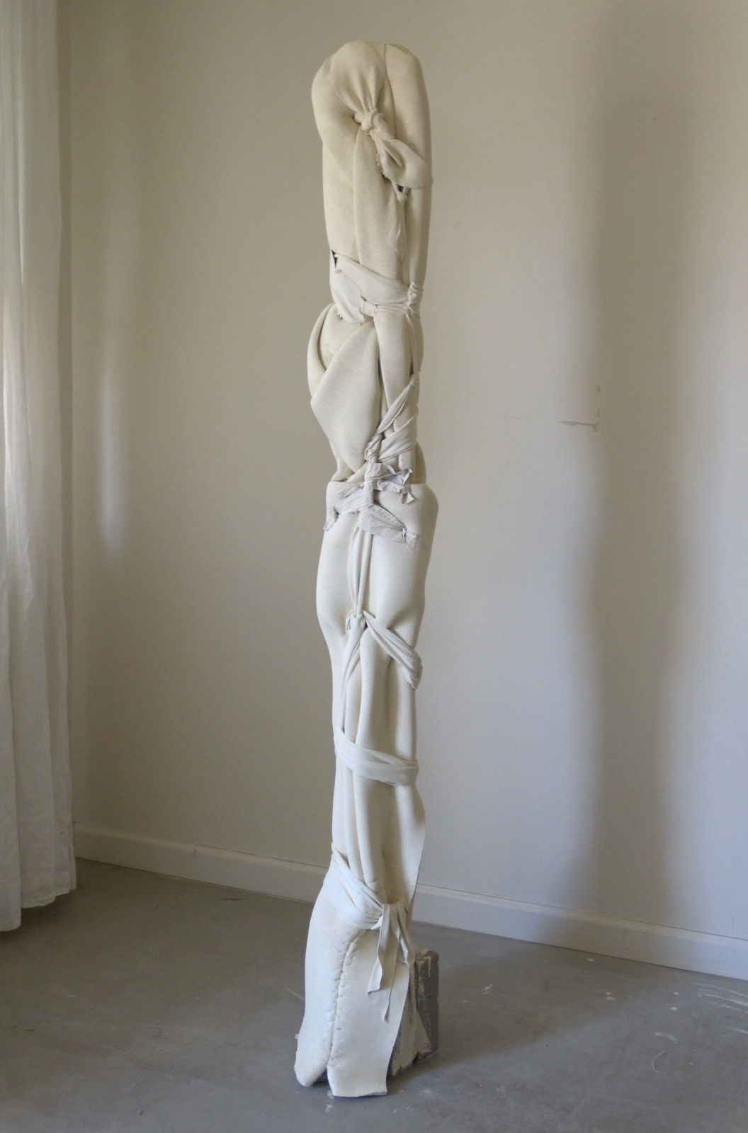 Morgan Leigh, Over your veins, 2025