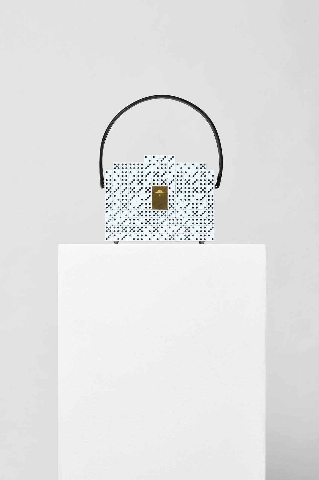 Diederik Schneemann, Lucky Dice - Bag white with black dots