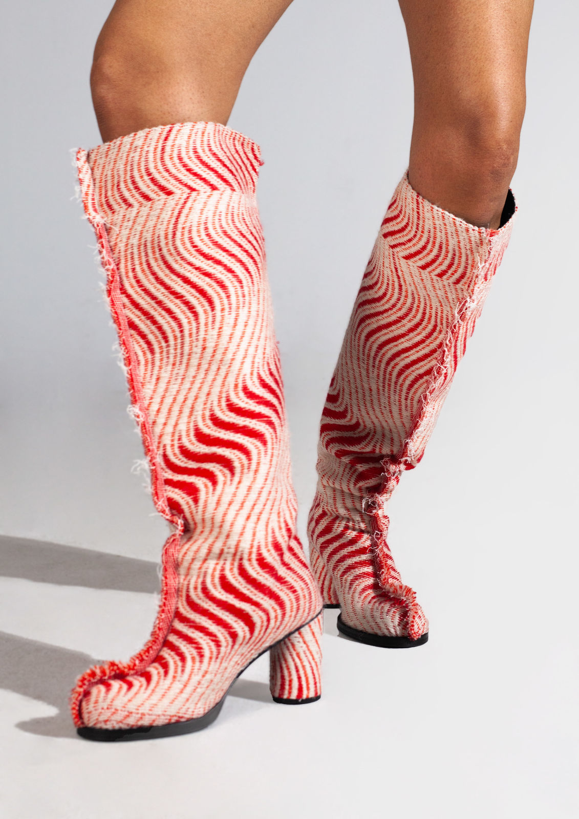 Kelly Konings, Boots round heel - red