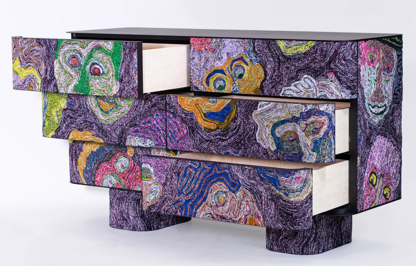 Simone Post, The Vigilant Dresser