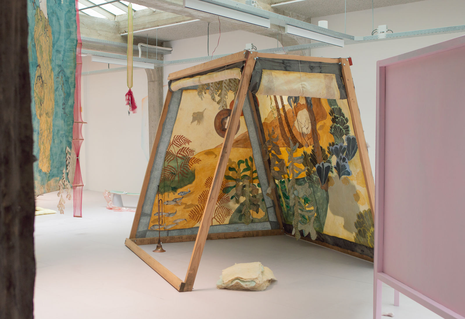 Leonie Schneider, This Is How We Live