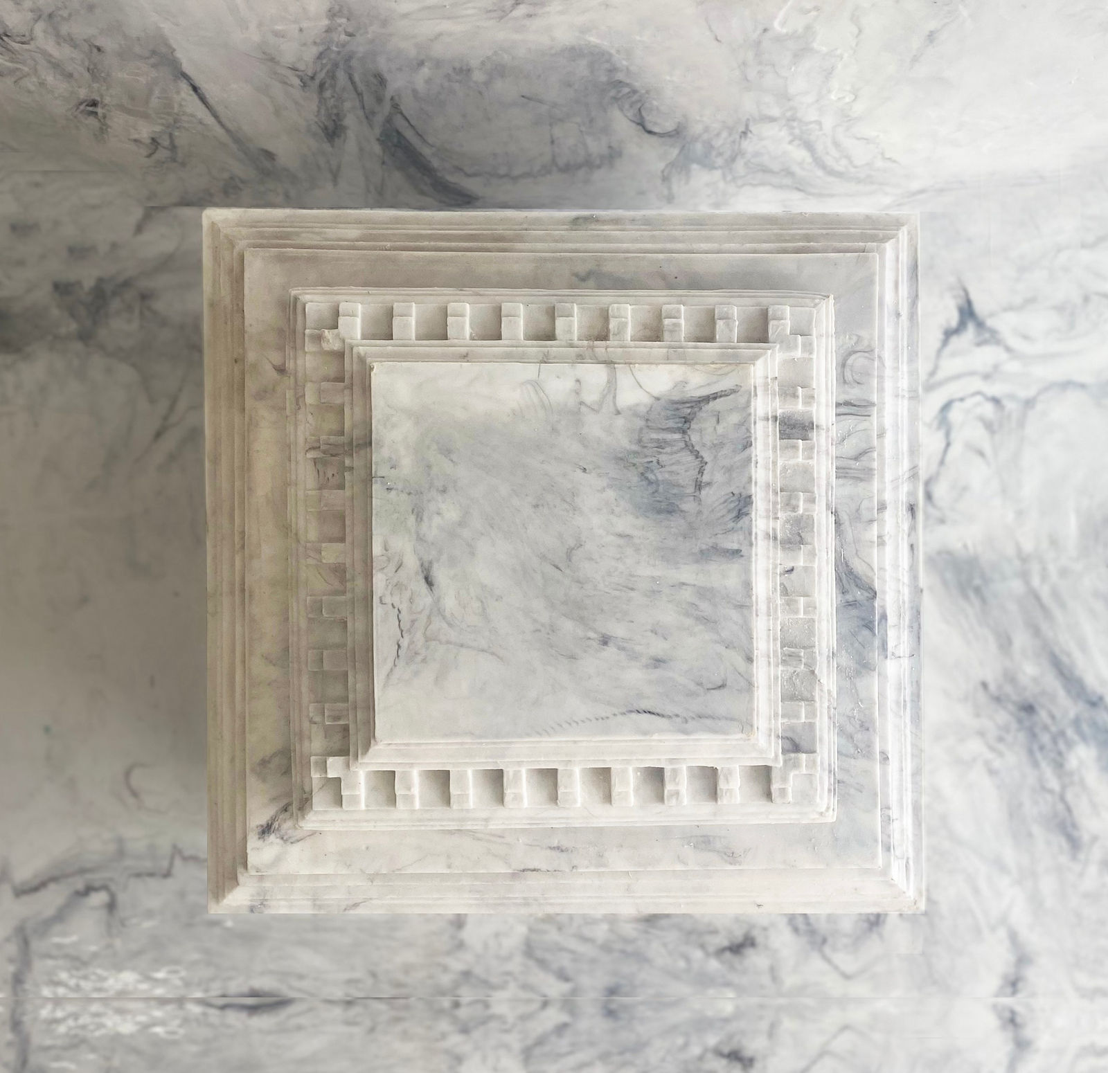 Nynke Koster, Neoclassicism (Light Marble Look)