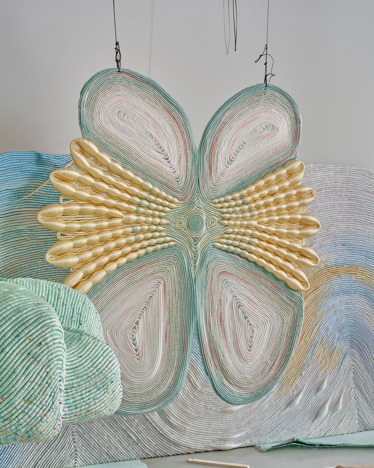 Joana Schneider, Gold Swift