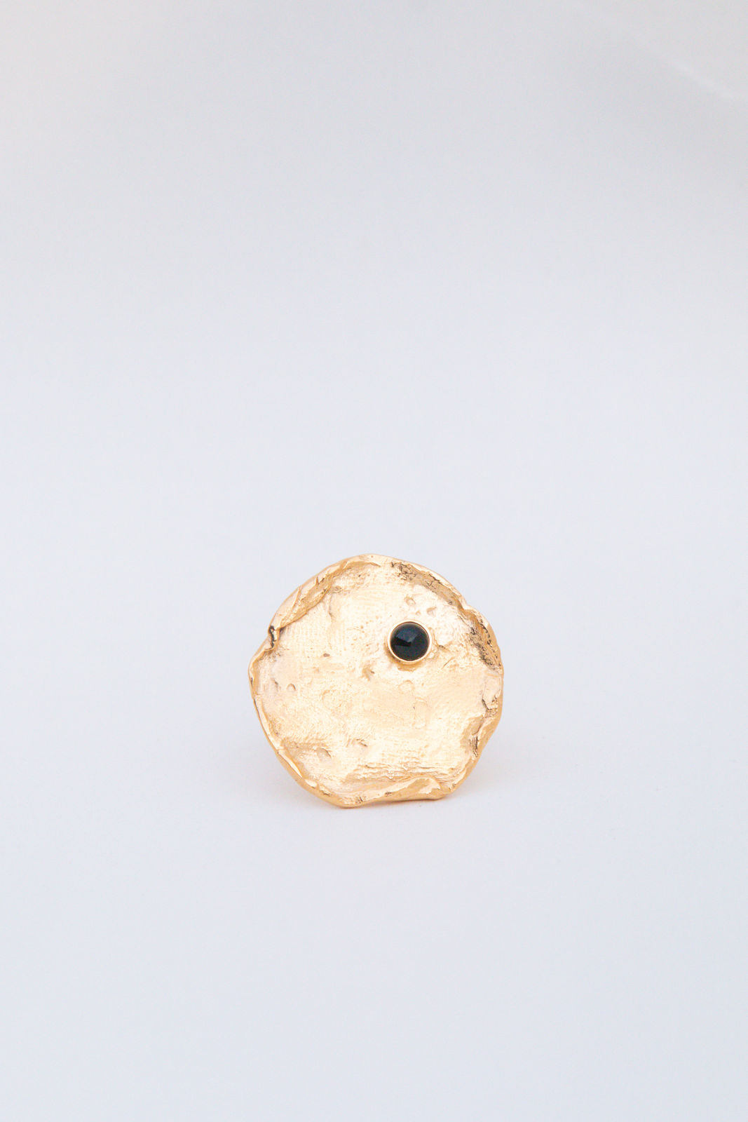 Jesler Muntendam, Sel ring gold, black