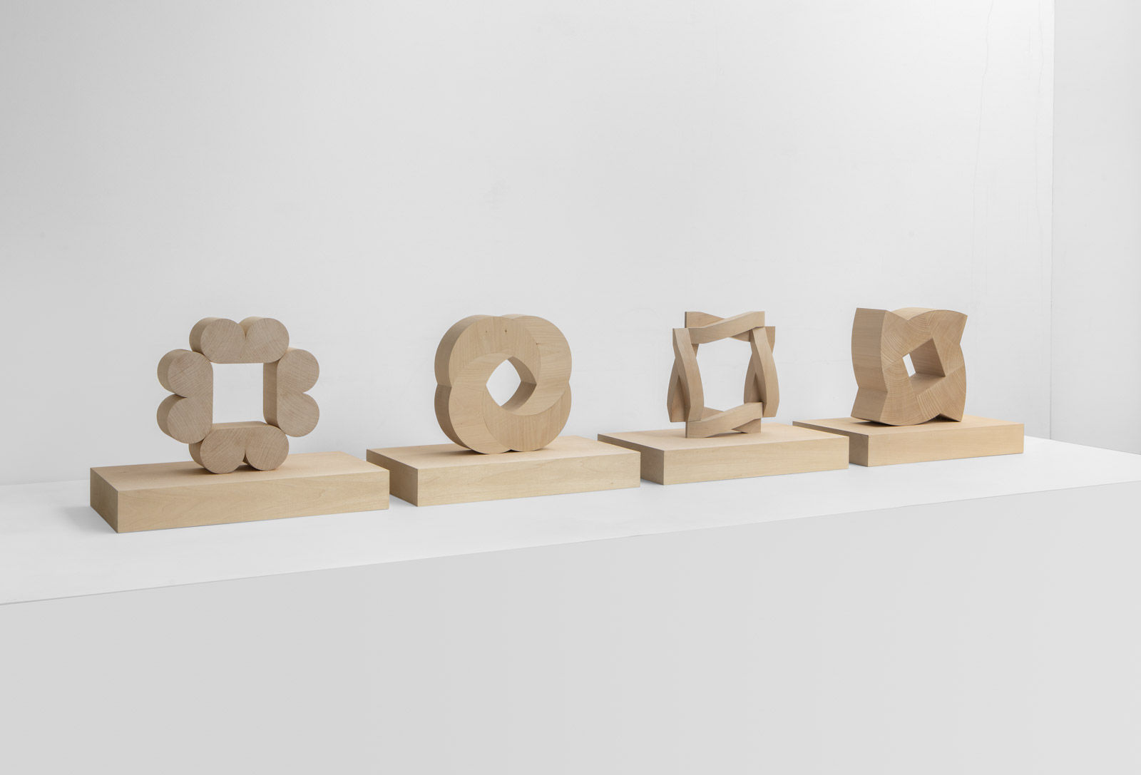 Paul de Monchaux, Roll, 2020