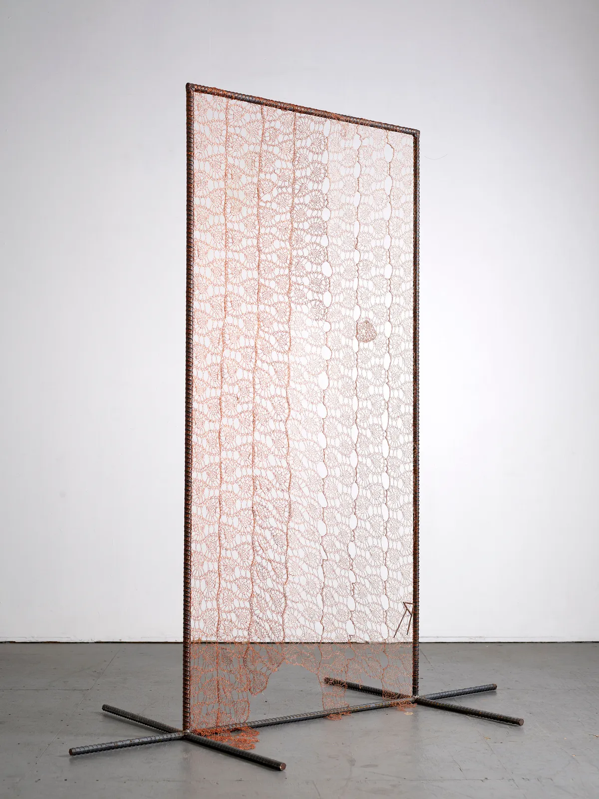 ektor garcia, portal III, 2019 / 2022