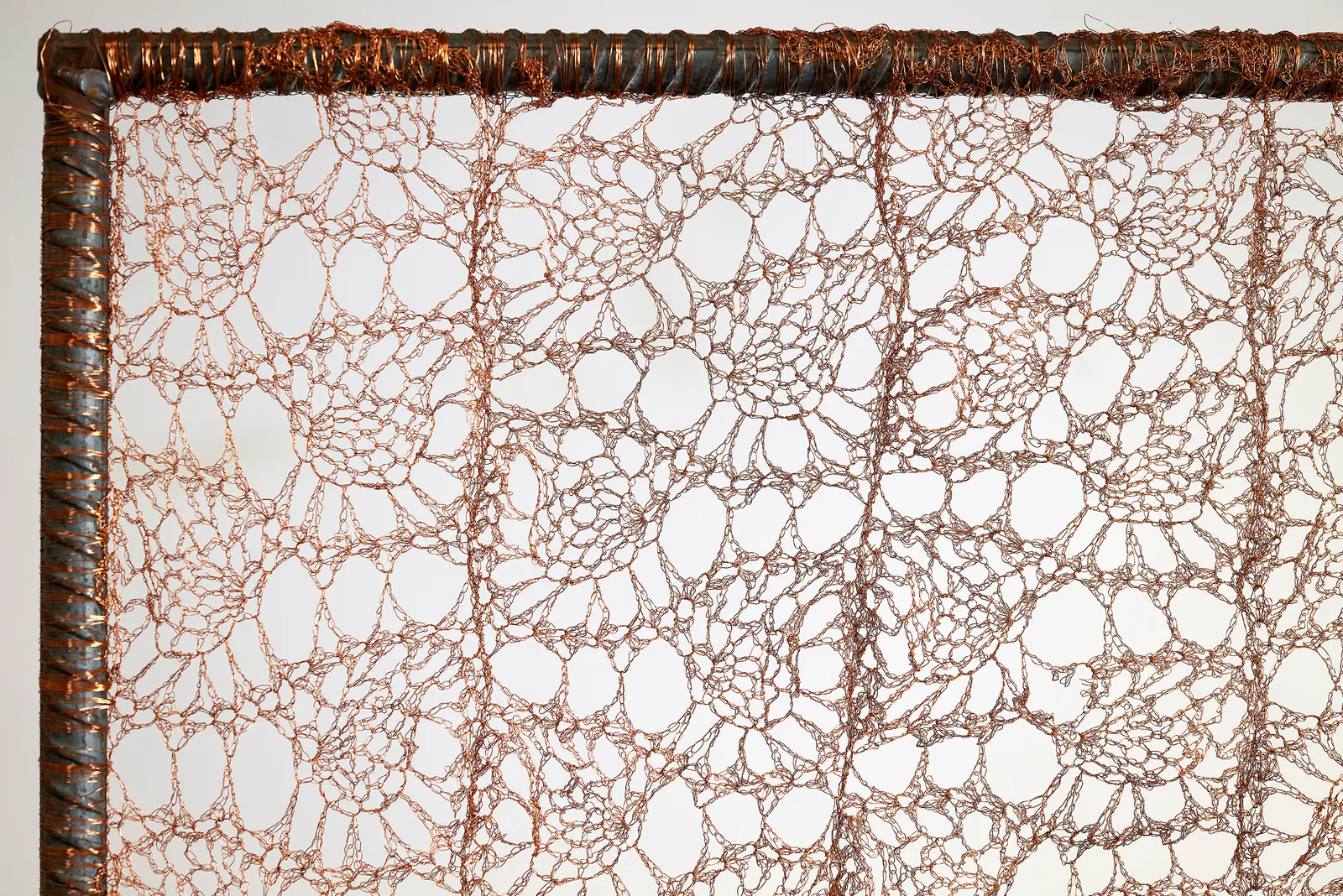 ektor garcia, portal III, 2019 / 2022