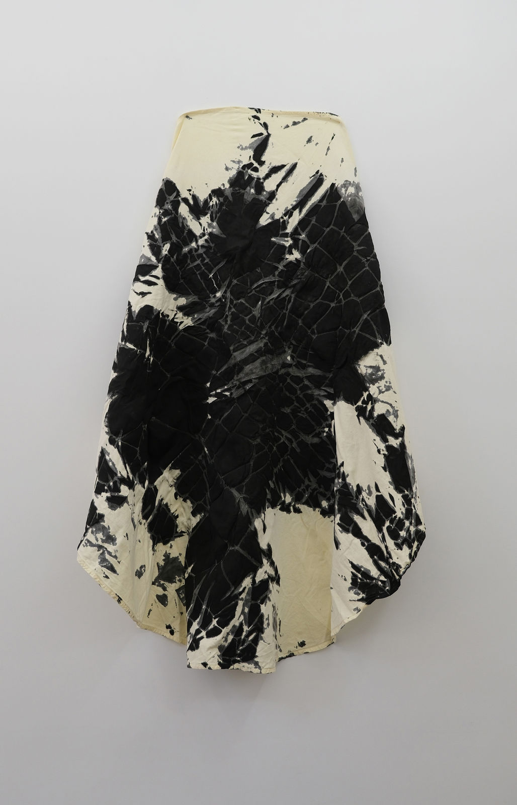 Maia Ruth Lee, Domestic Bondage Baggage, 2022