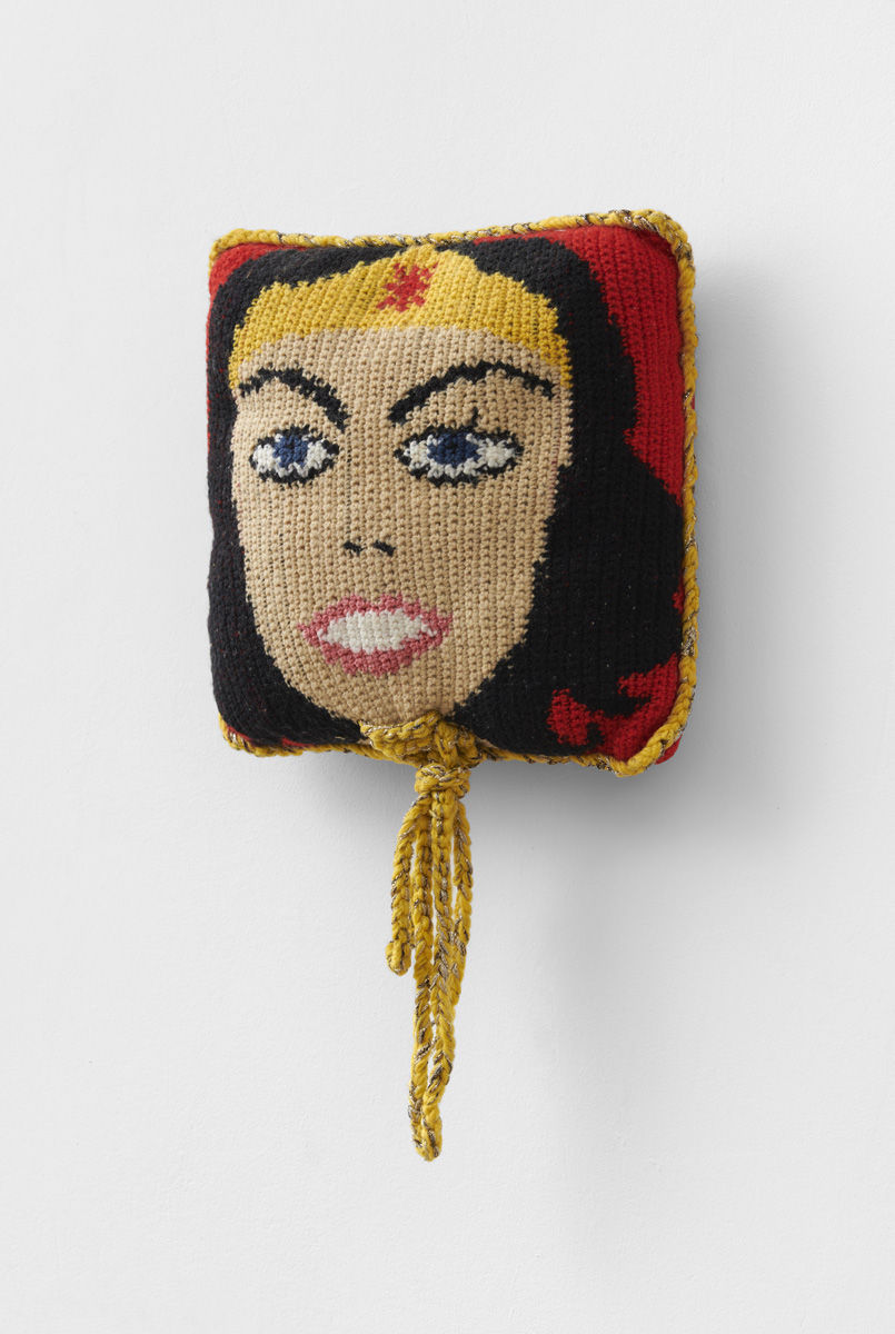 Su RICHARDSON, Wonderwoman Strangling Herself with her own Lanyard, 1983