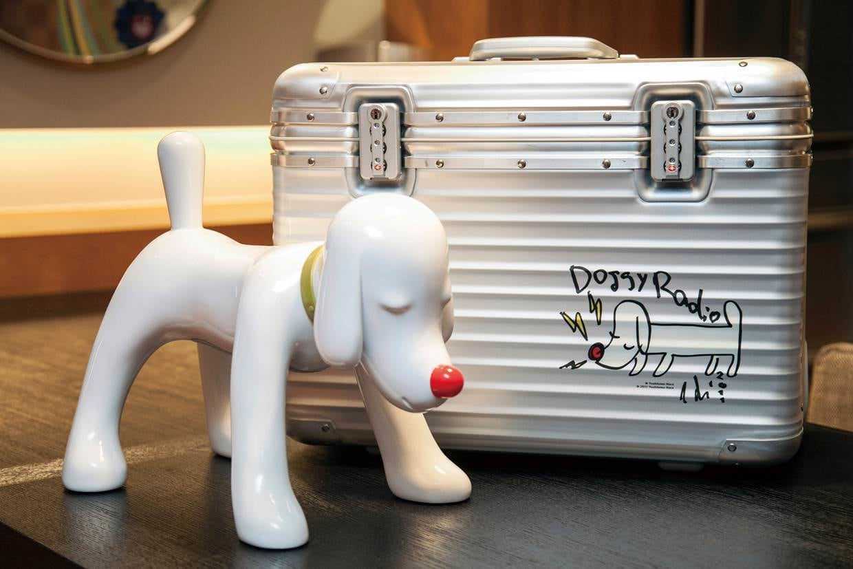Yoshitomo Nara 奈良美智, Doggy Radio X Rimowa Suitcase｜狗狗收音機 x Rimowa 行李箱, 2011