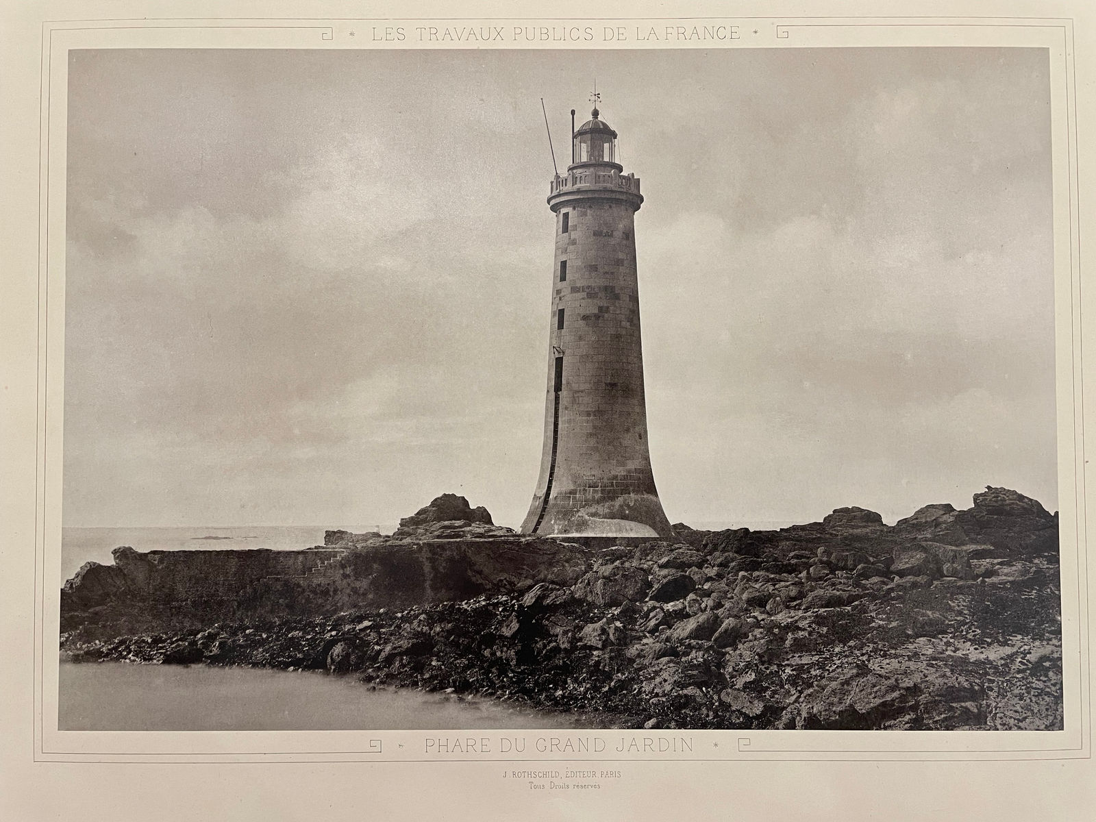 Les Travaux Publics de la France, Phare du Grand Jardin