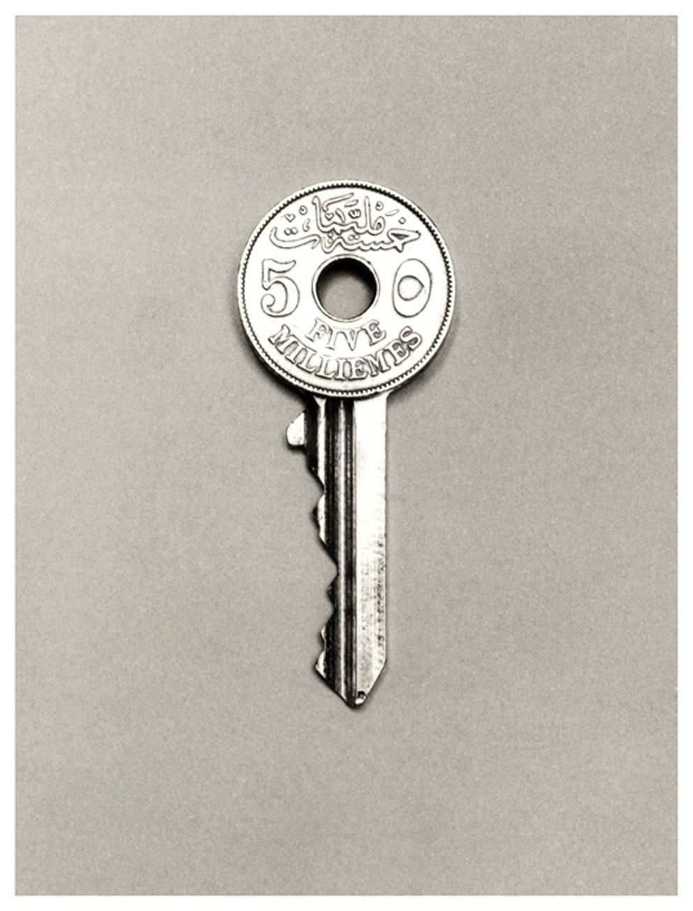 Chema Madoz, Llave Moneda, 2005