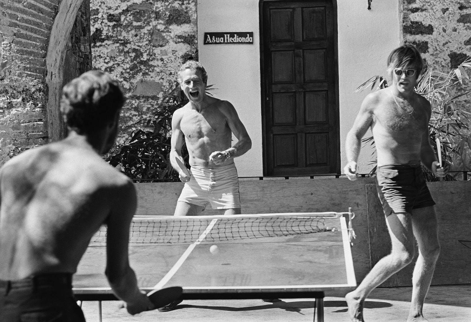 Lawrence Schiller, Newman and Redford ping pong, 1968
