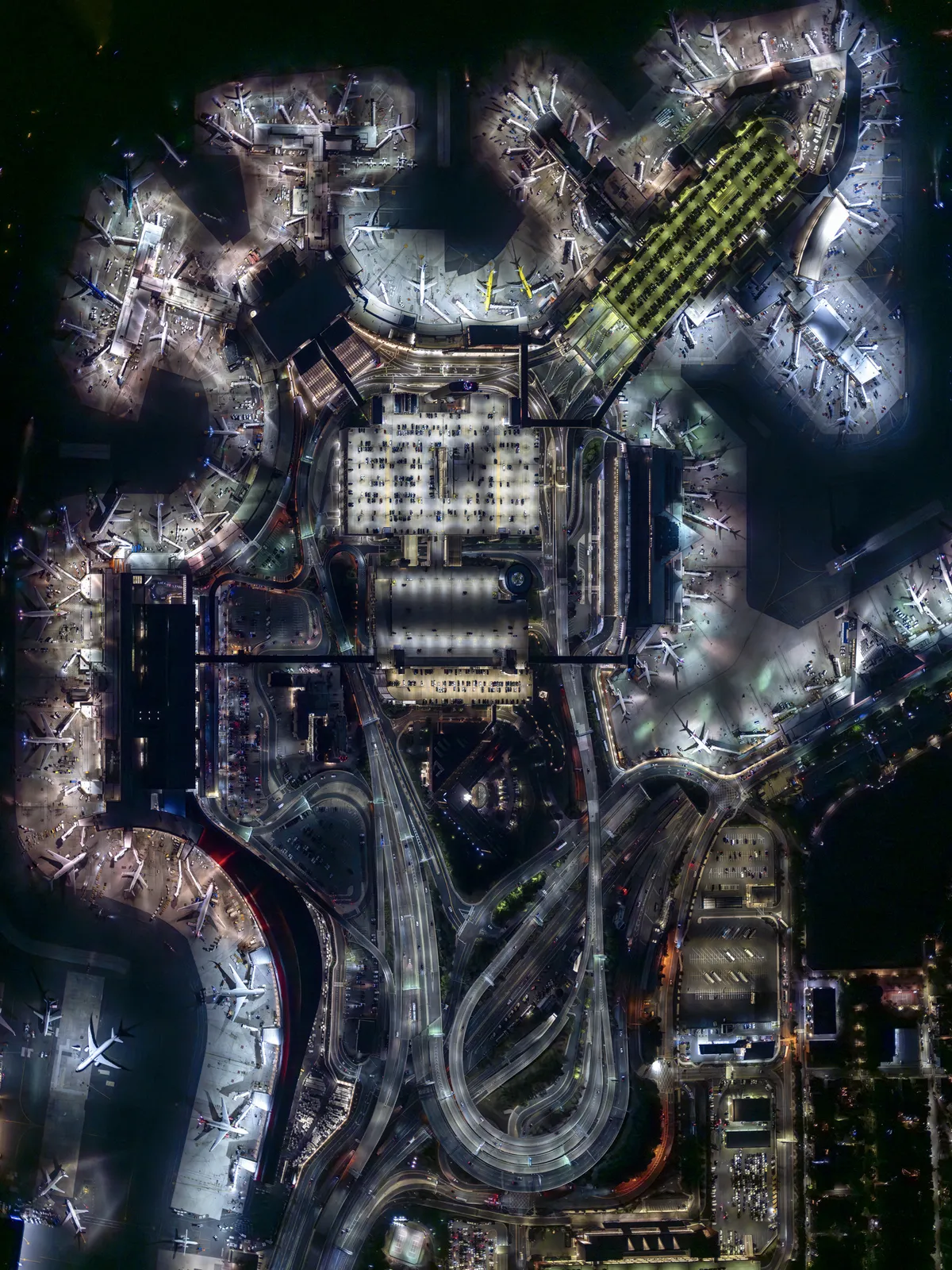 Jeffrey Milstein, Boston Logan Airport 02, 2024