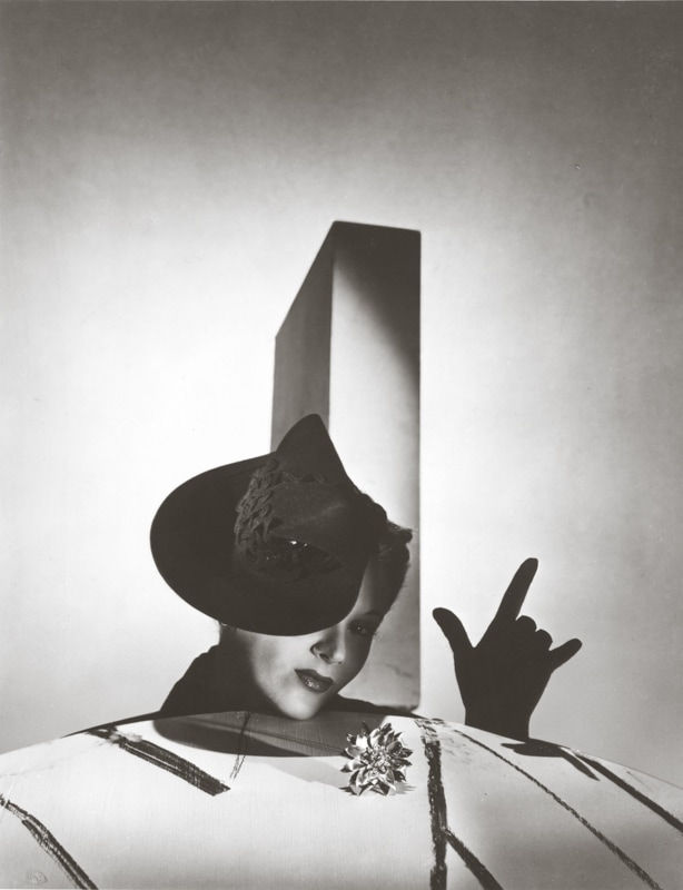 Horst P. Horst, "I Love You" Sign, Lisa Fonssagrives, Balenciaga/Suzy Hat, Paris, 1937