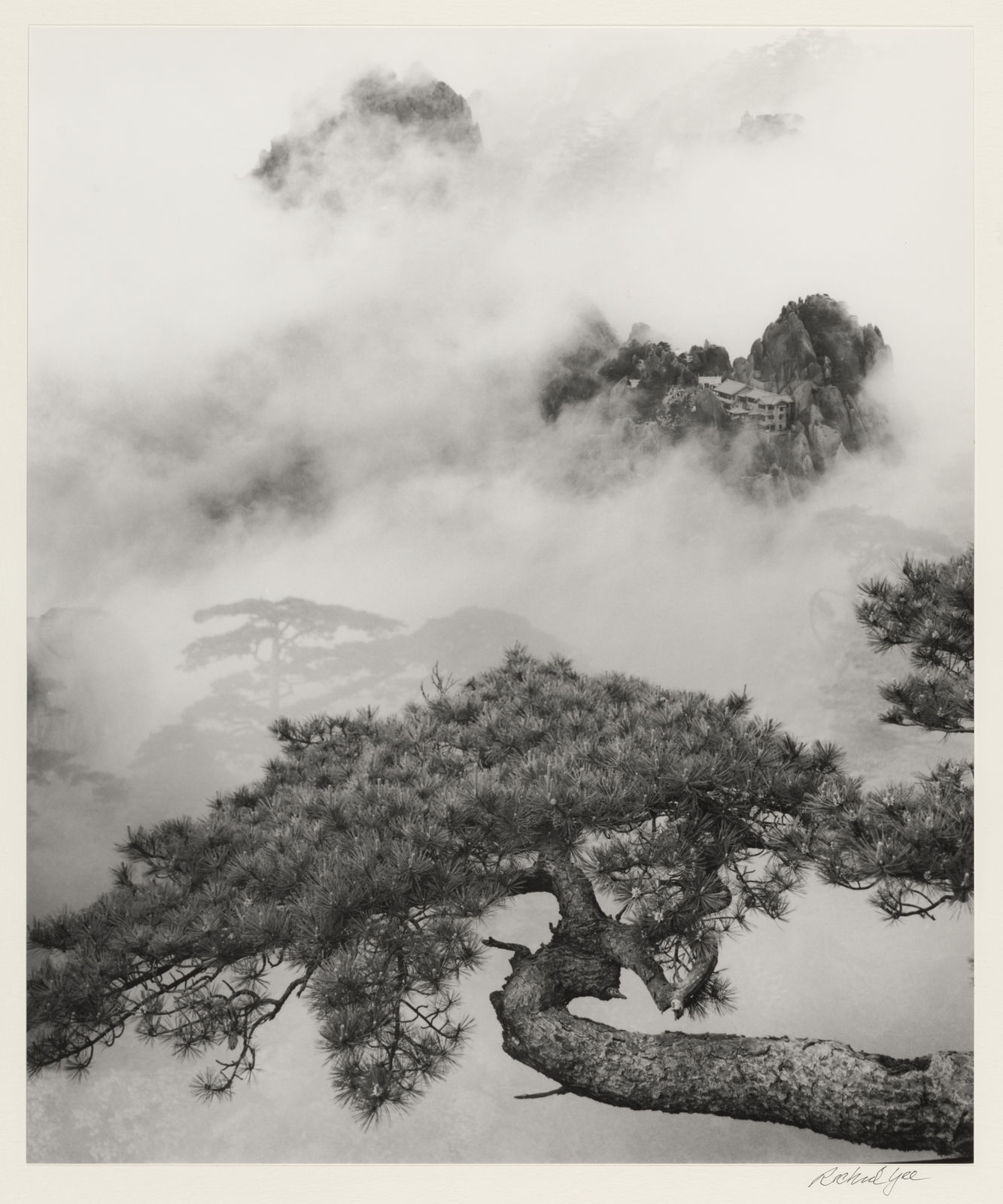 Richard Yee, Pine and Pavilion in the Mist, Yellow Mountain, China, 2000