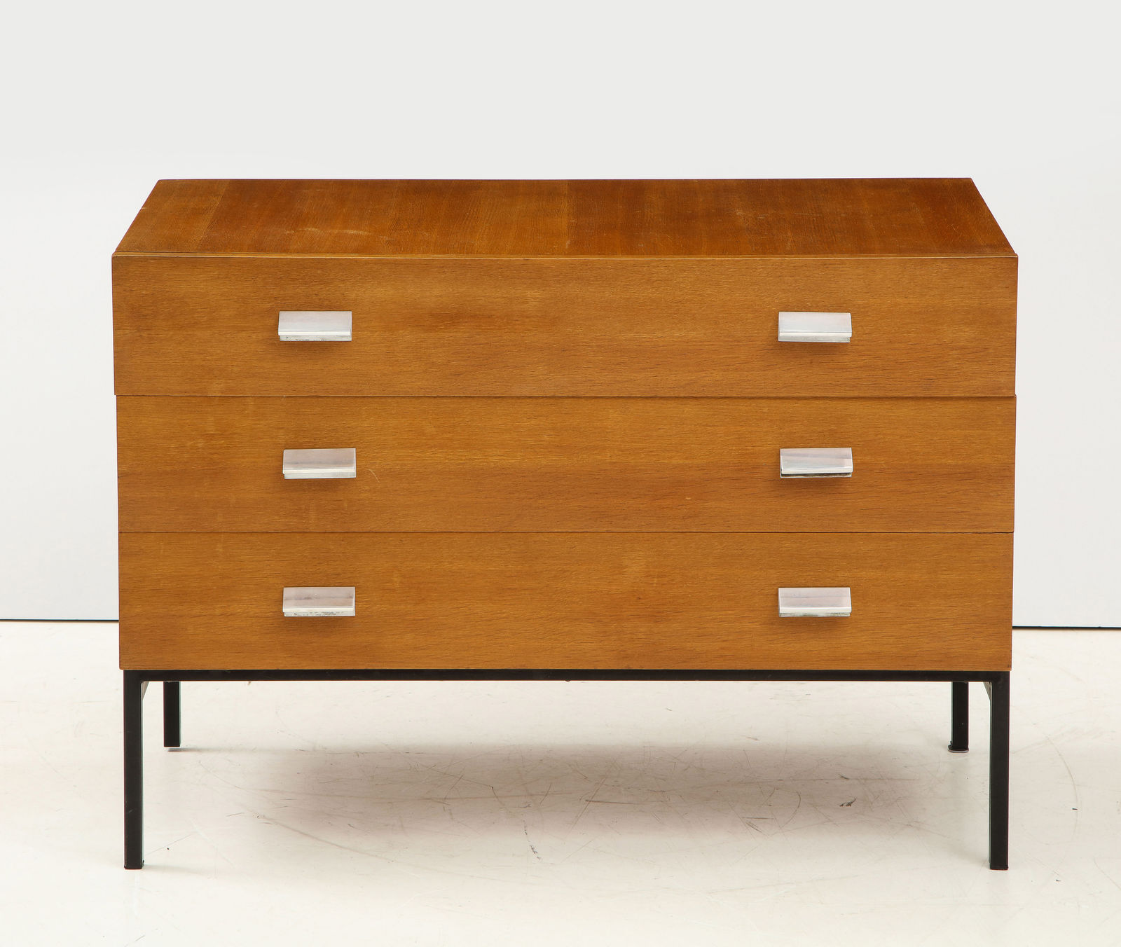 Andre Monpoix, Rare Mondel 812 Chest of Drawers