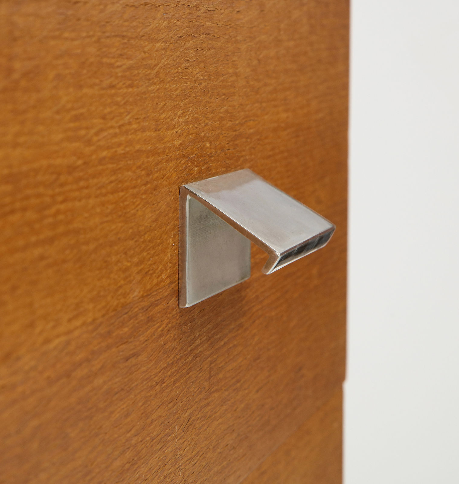 Andre Monpoix, Rare Mondel 812 Chest of Drawers