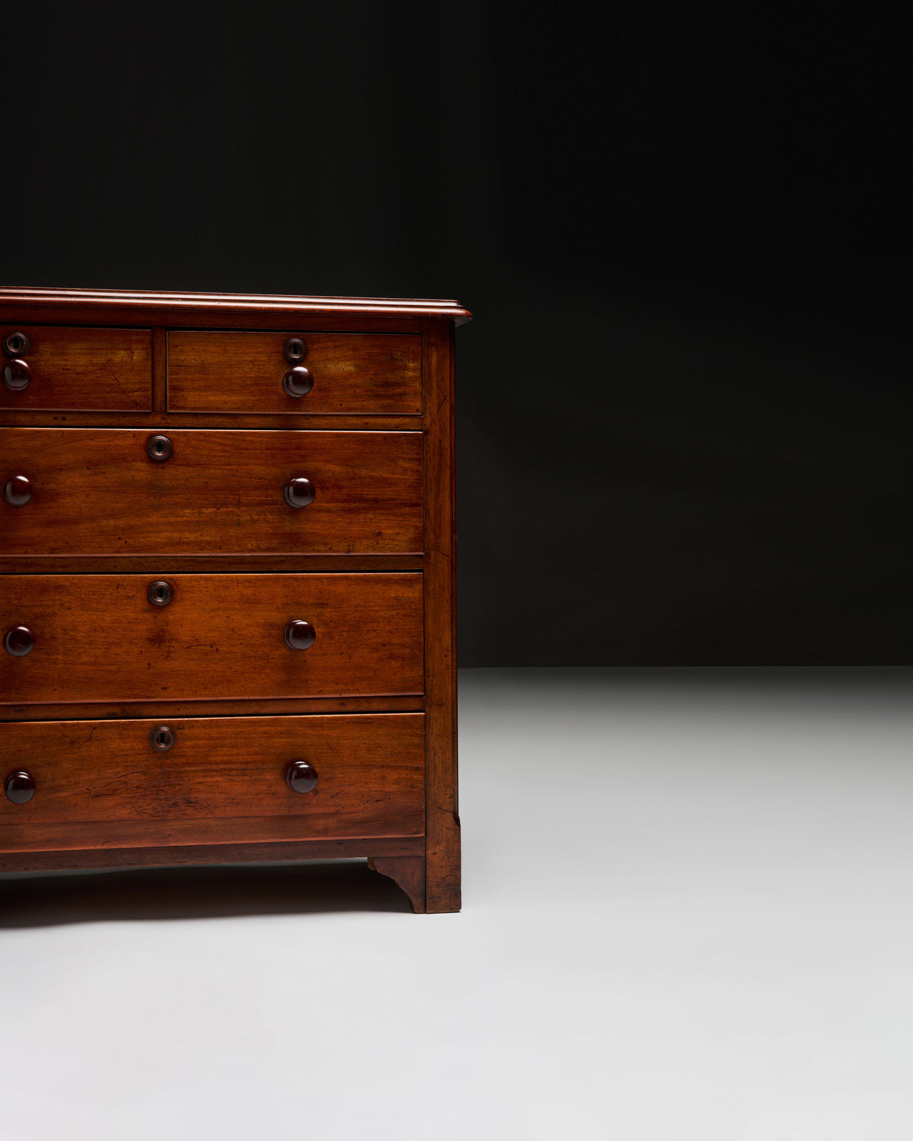 Victorian Chest of Drawers