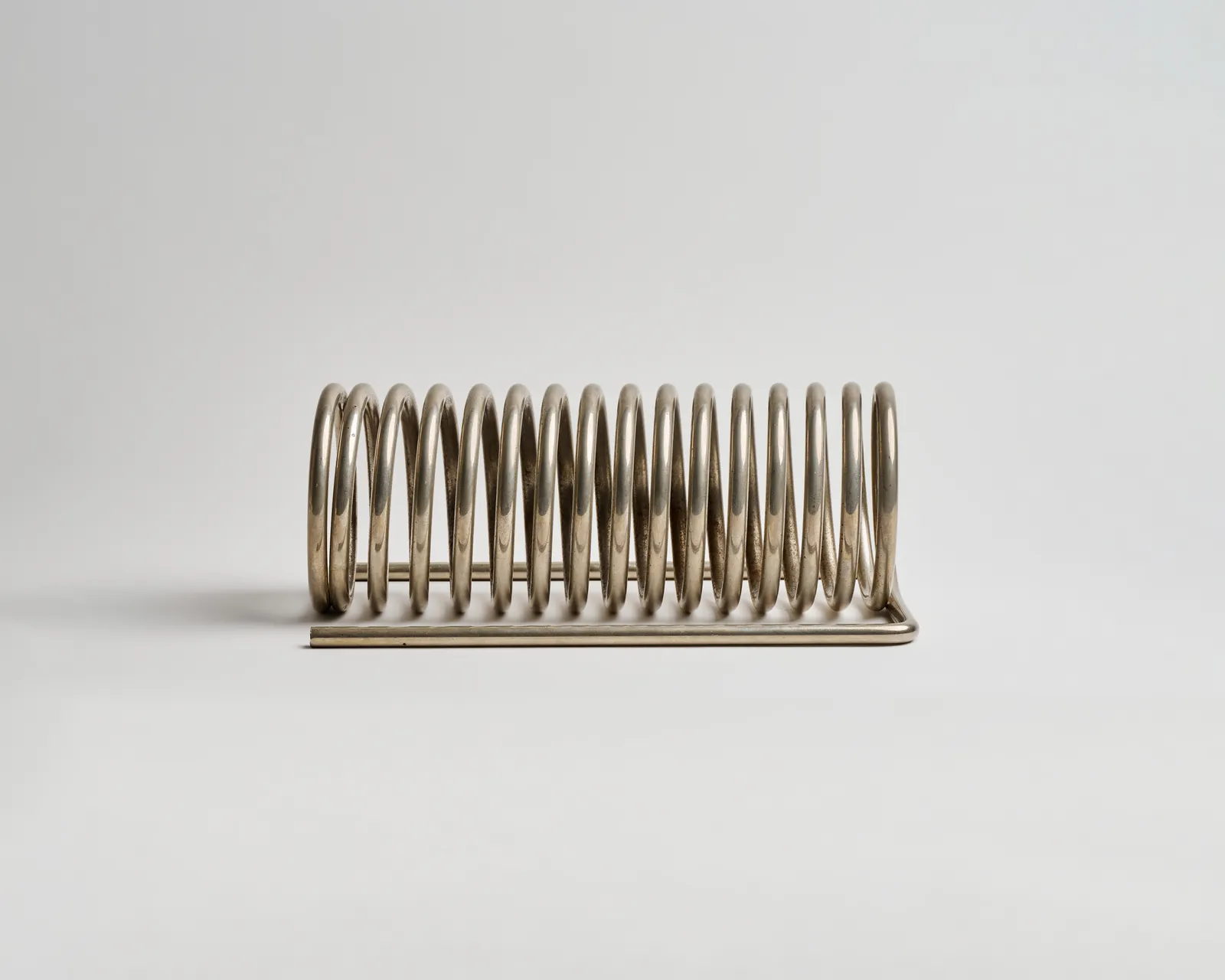 Yonel Lebovici, Bent Steel Letter Holder