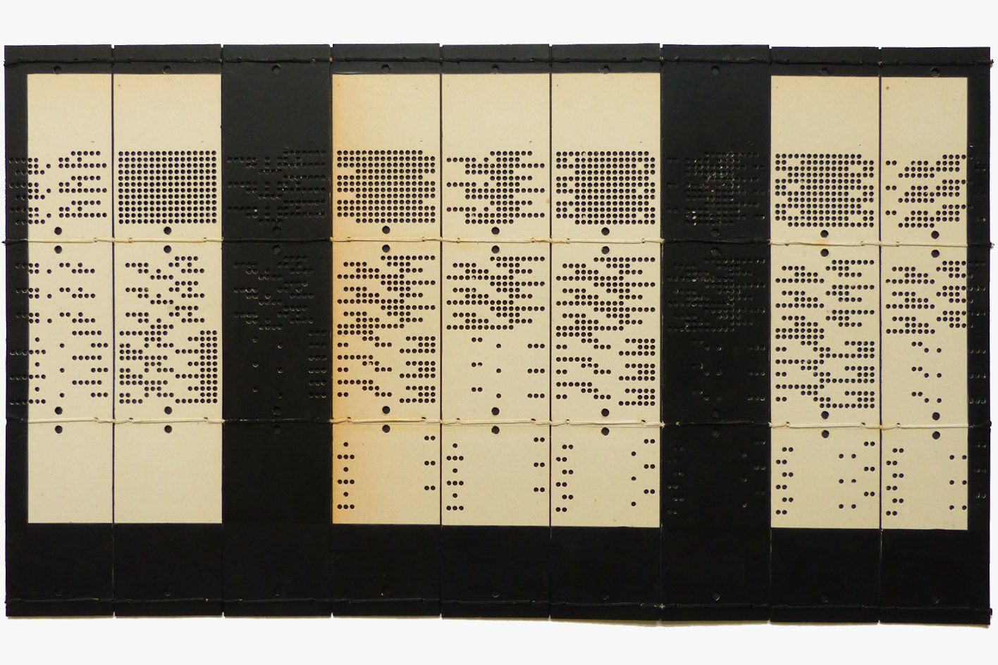 Marinda Vandenheede, Oxygen - Reclaimed Pattern 2, 2022