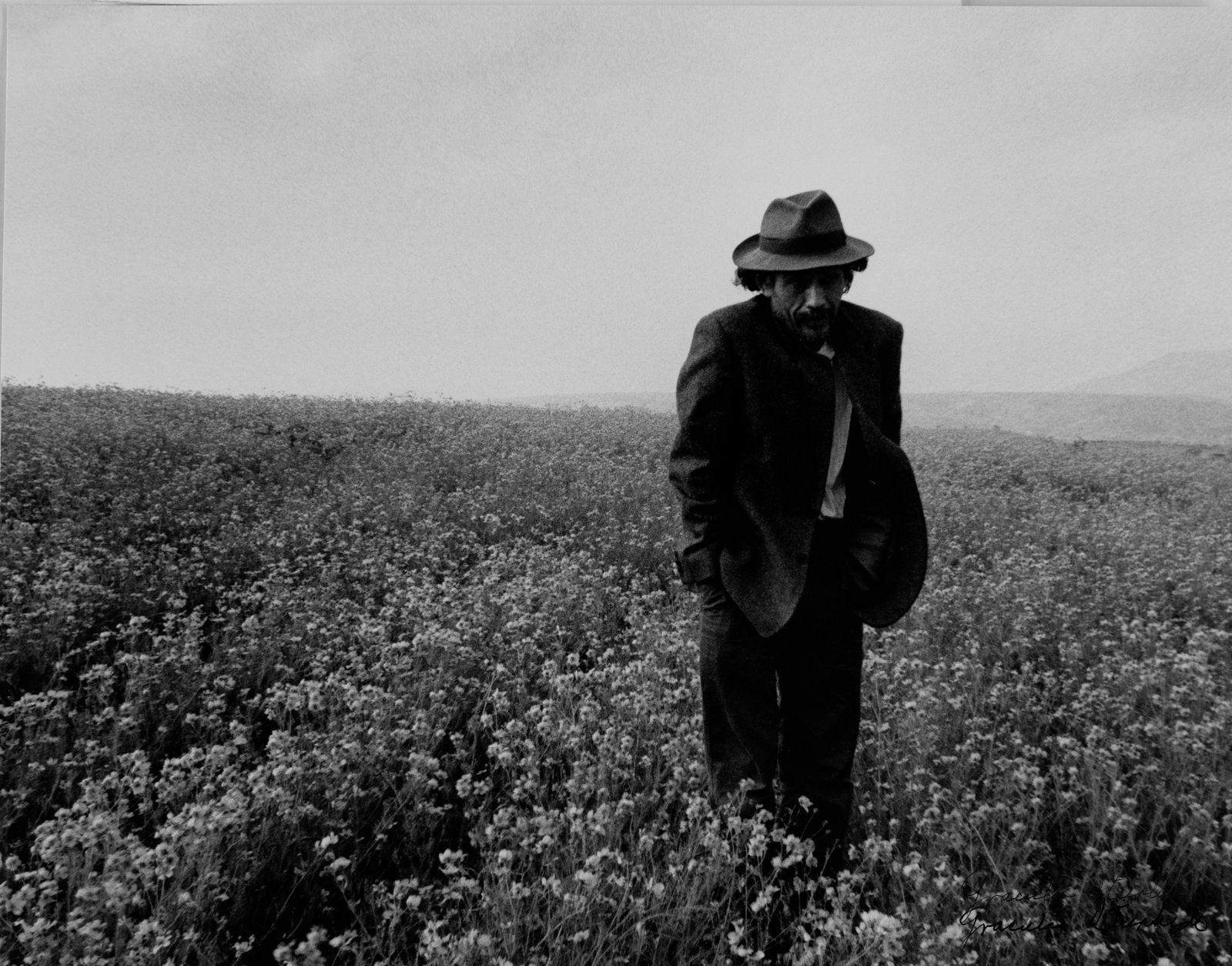 Graciela Iturbide, Toledo en el campo, 1990s