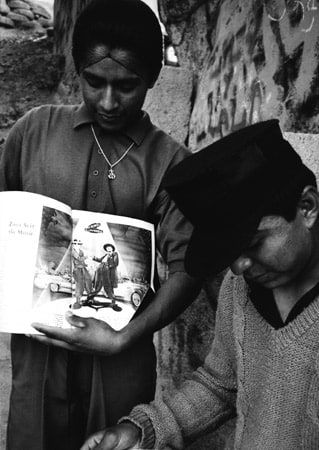 Graciela Iturbide, Cholos en Tijuana, 1990