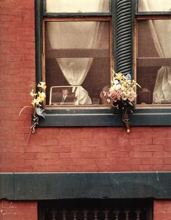 Evelyn Hofer, 8th St., Washington, 1965