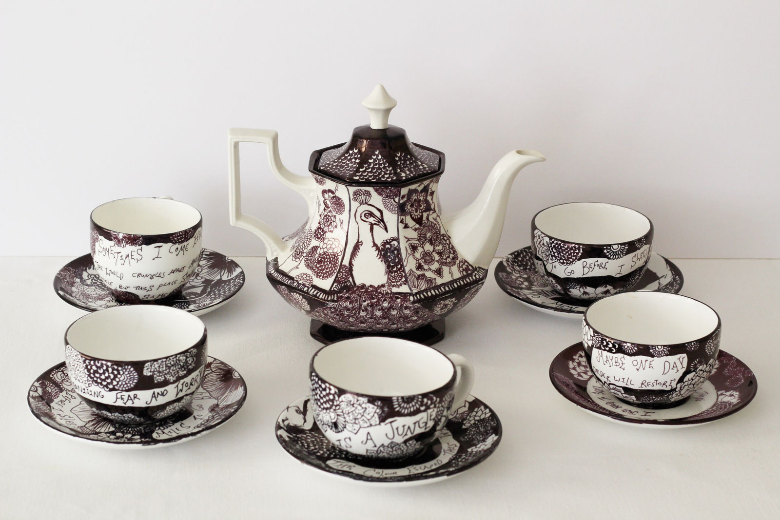 Molly Lambourn, Welcome to my World - Tea Pot I, 2021