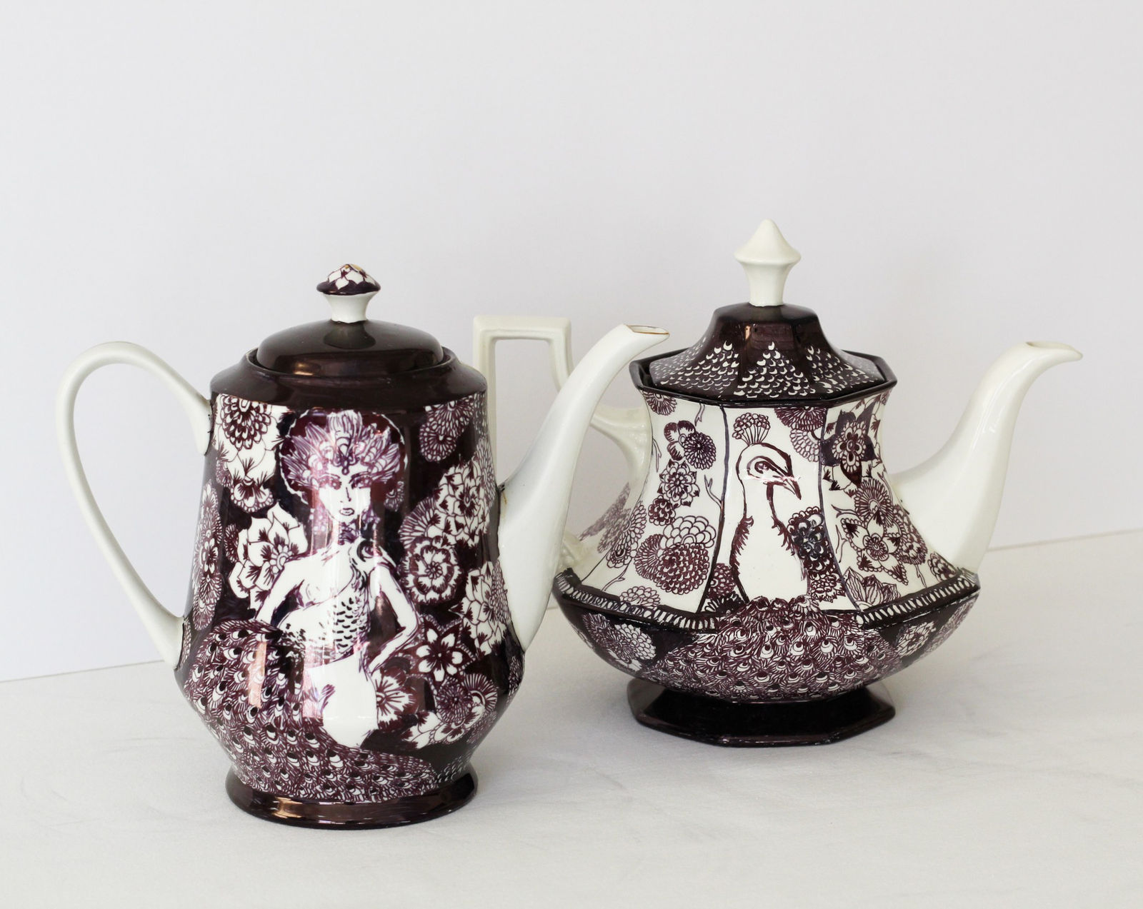 Molly Lambourn, Welcome to my World - Tea Pot I, 2021