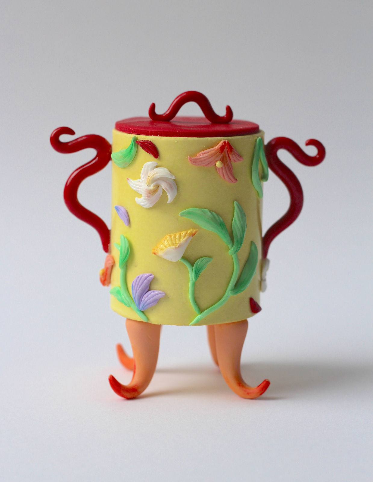 Hannah Lim, Yellow Snuff Bottle With Fiery Arms, 2021