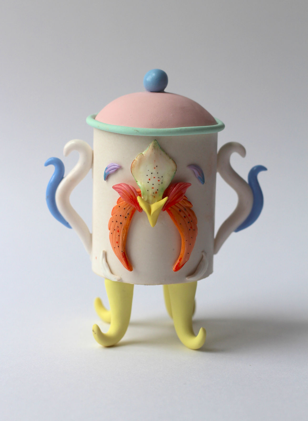 Hannah Lim, Tiny Orchid Snuff Bottle, 2021